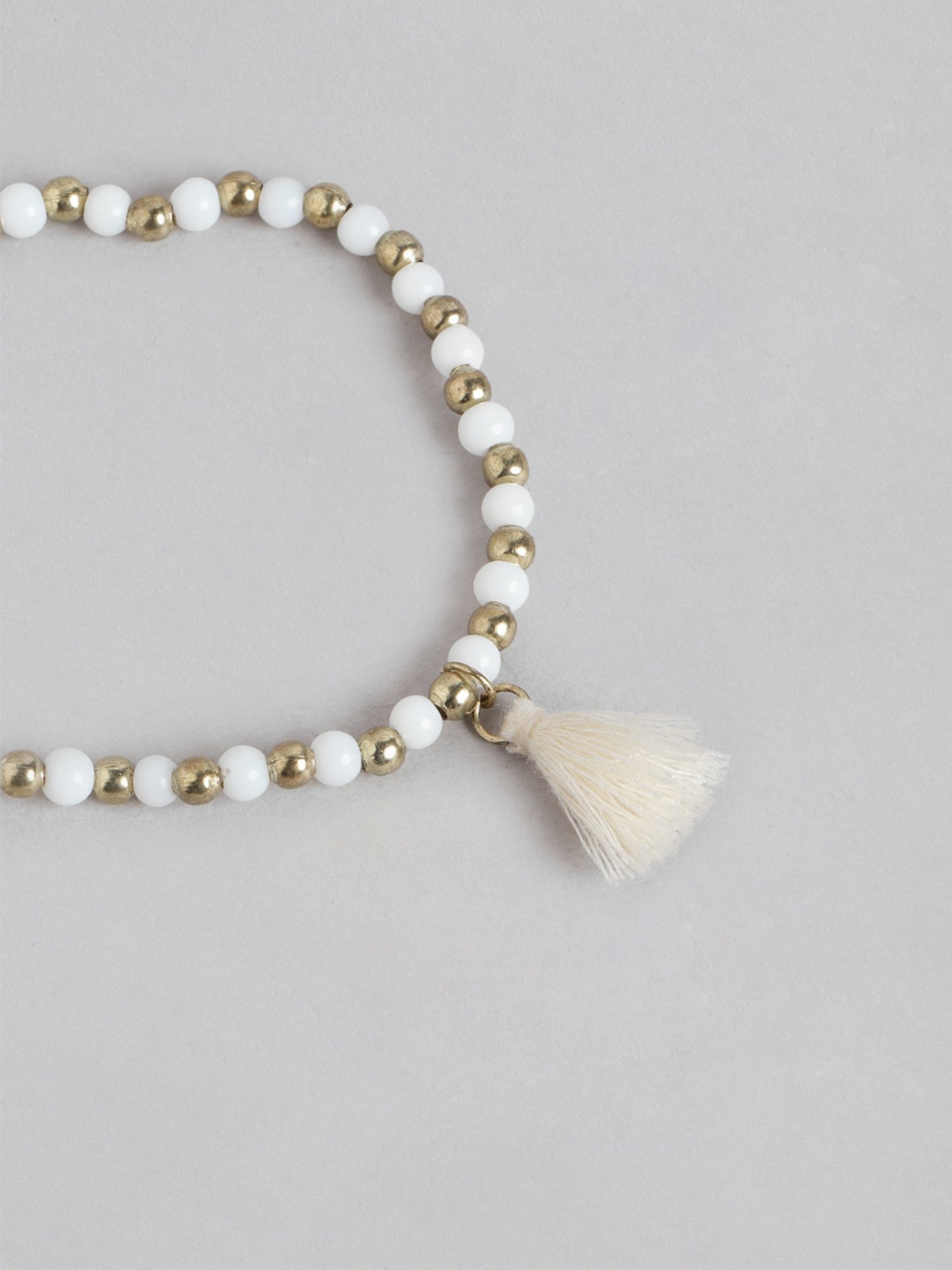 Blueberry Set of 5 White and Gold beaded bracelet