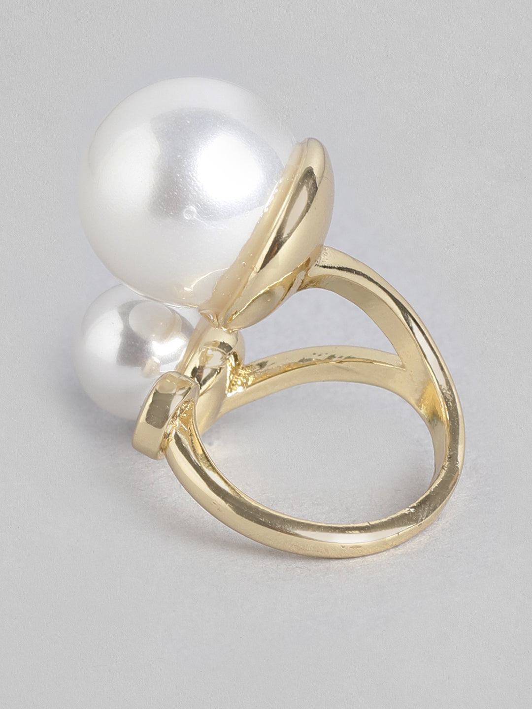 Blueberry White pearl gold plated ring