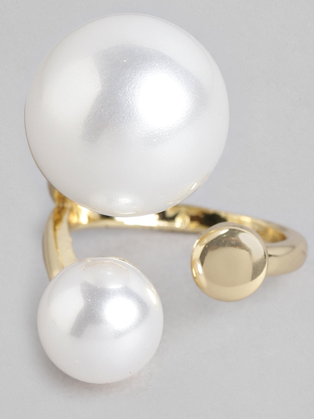 Blueberry White pearl gold plated ring