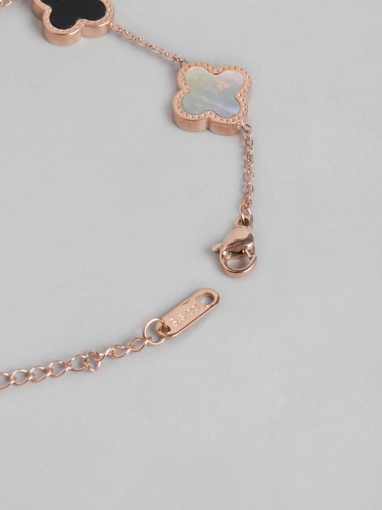 Blueberry black and gold plated chain bracelet