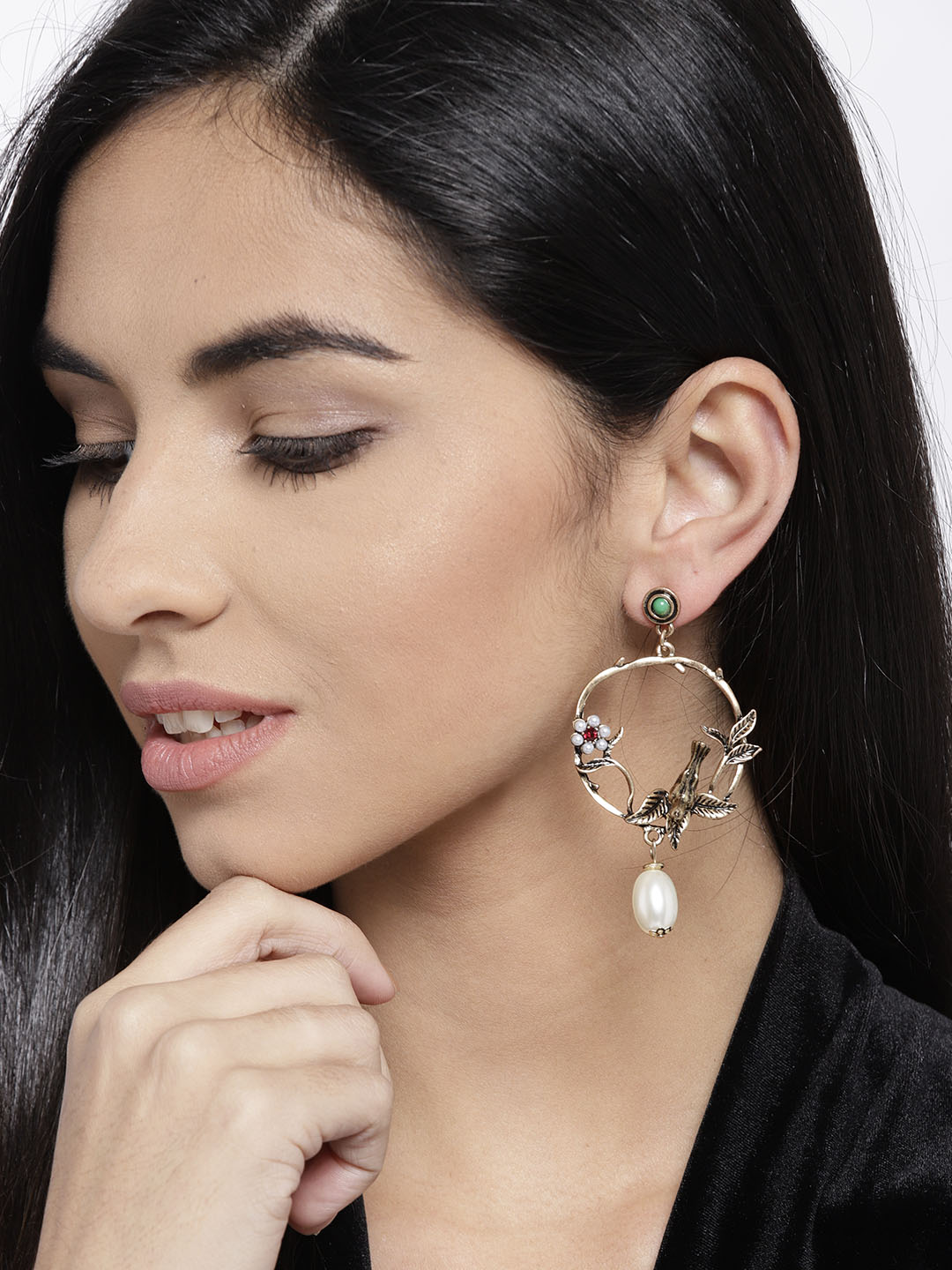 Blueberry gold plated pearl deatiling drop earring