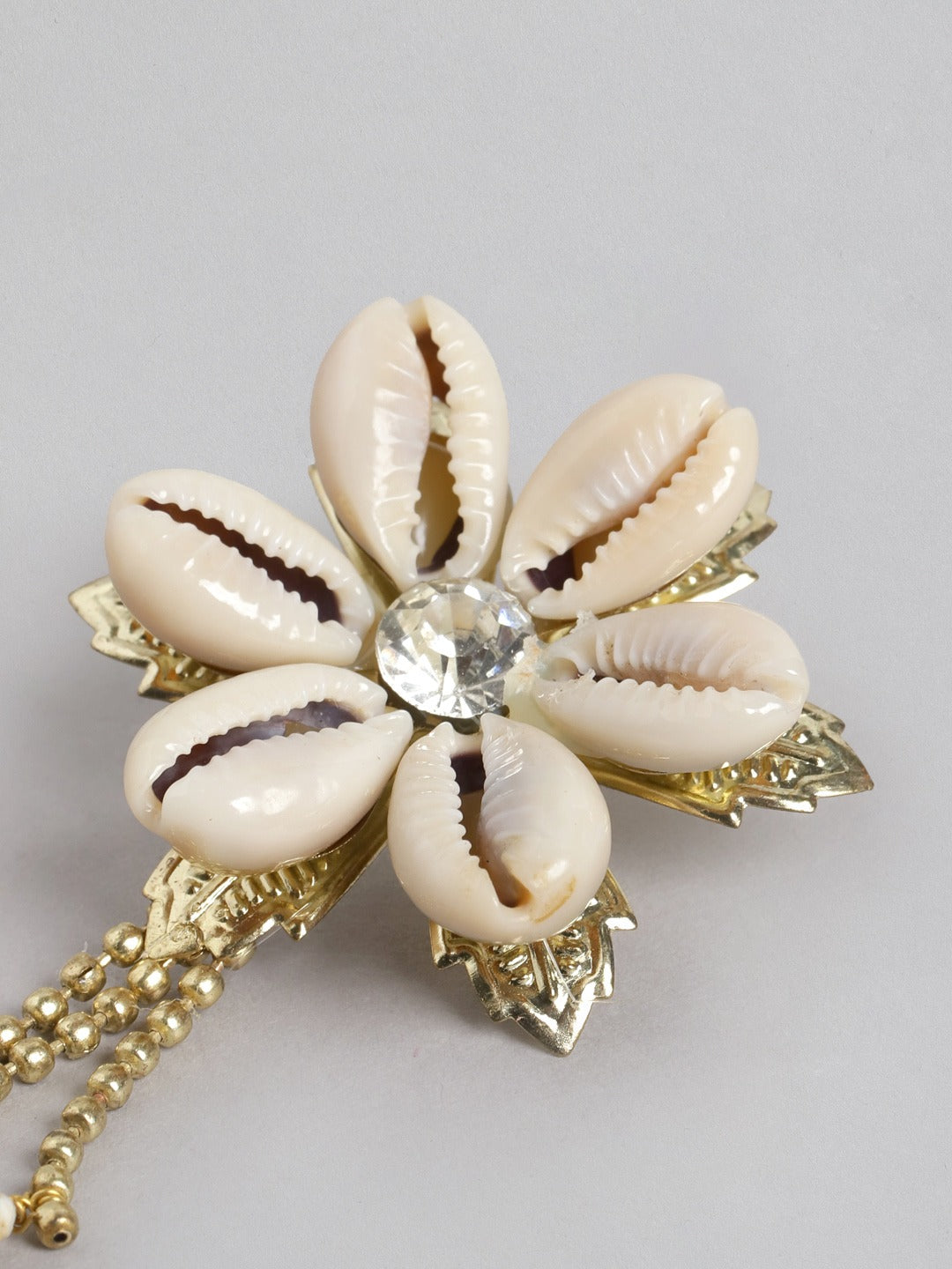 Blueberry white and gold shell embellished chain drop earring