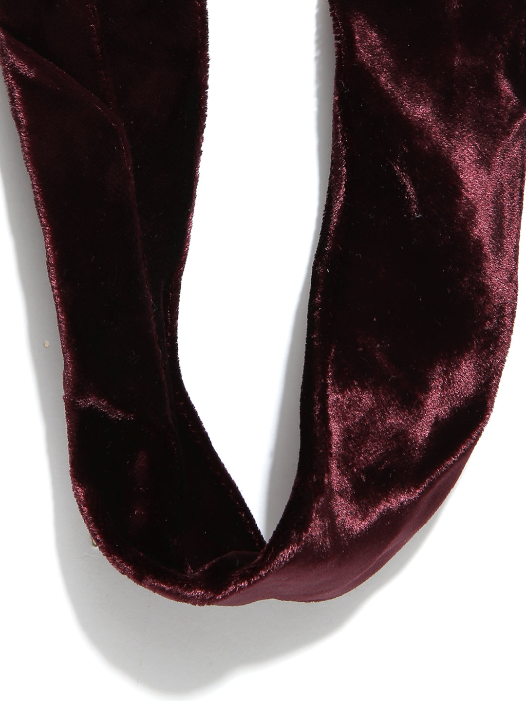 Maroon toned velvet choker necklace