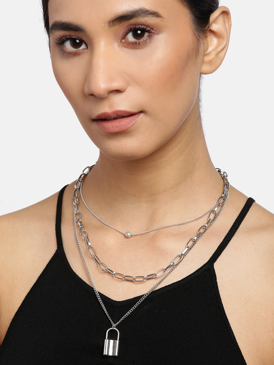 Blueberry silver chain layered pendant detailing necklace