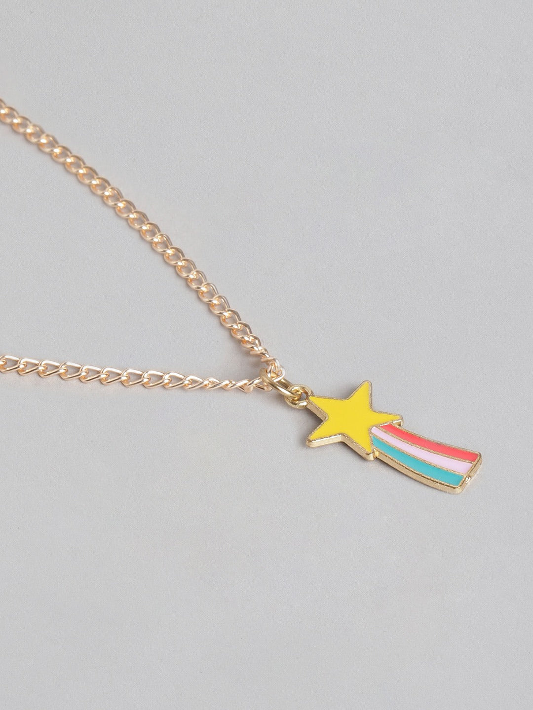 Blueberry gold plated chain layered pendant detailing necklace