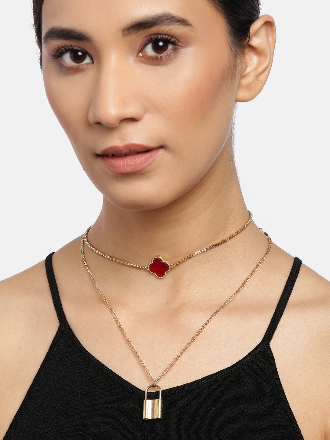 Blueberry gold plated chain layered pendant detailing necklace