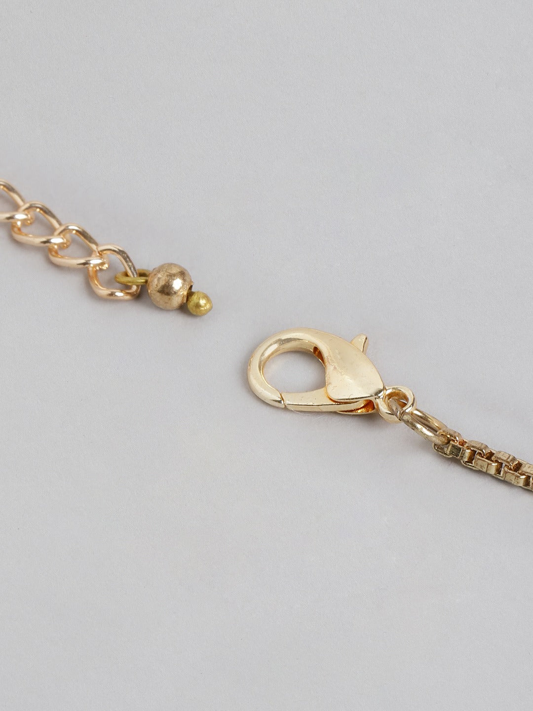 Blueberry gold plated chain layered pendant detailing necklace