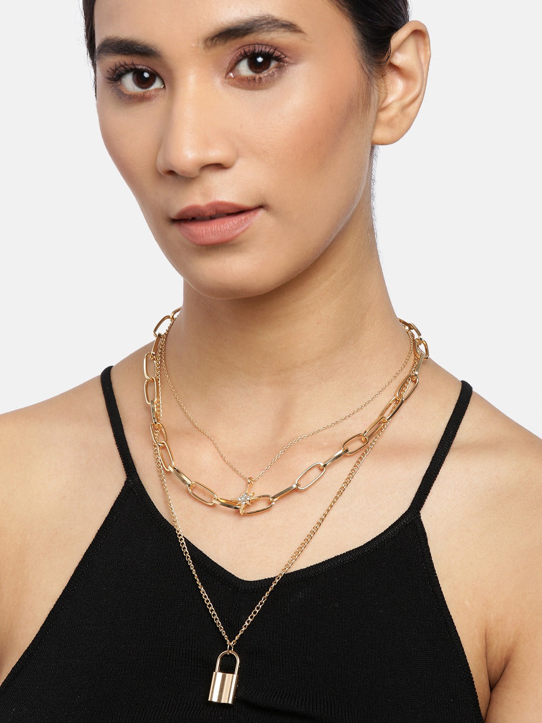 Blueberry gold plated chain layered pendant detailing necklace