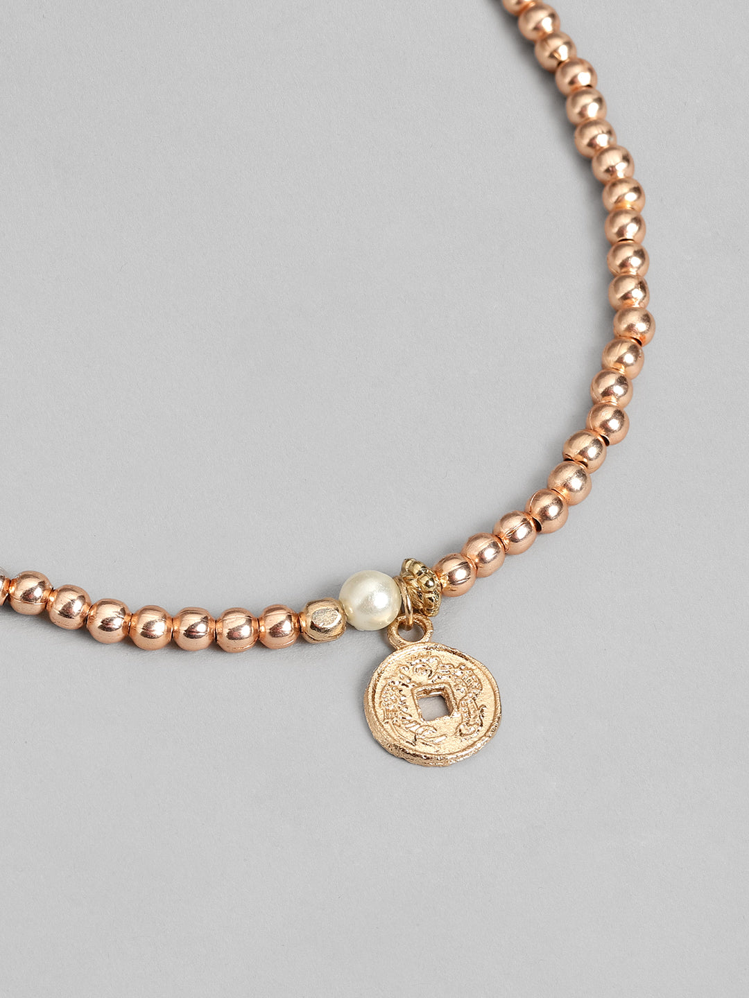Blueberry Ojo pendant necklace