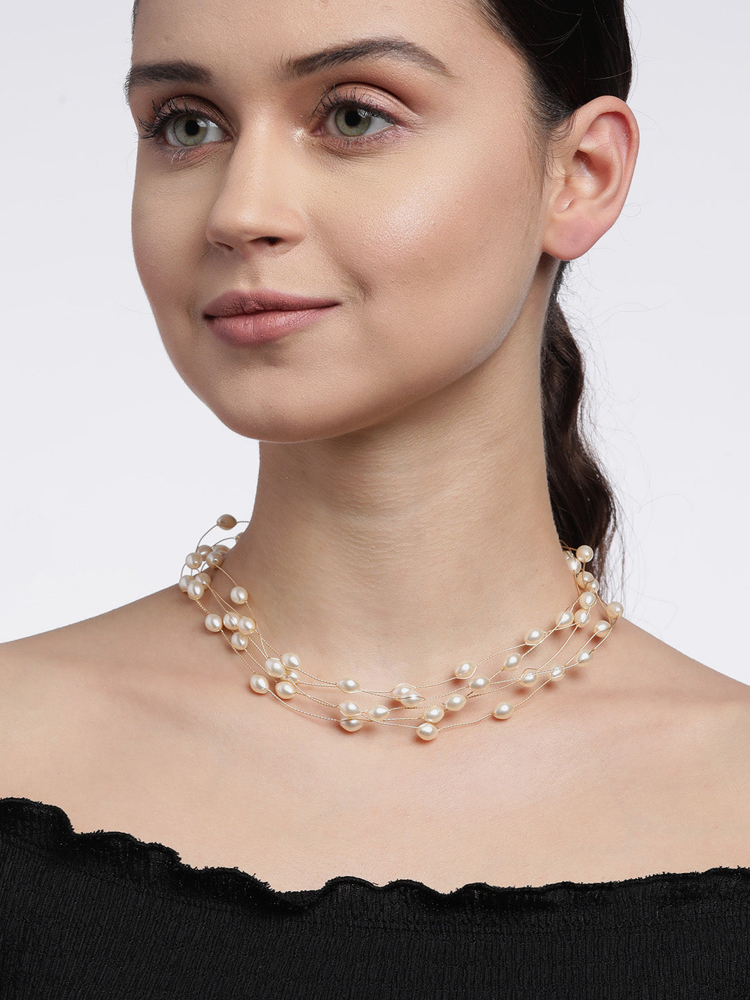 Blueberry gold plated pearl detailing necklace