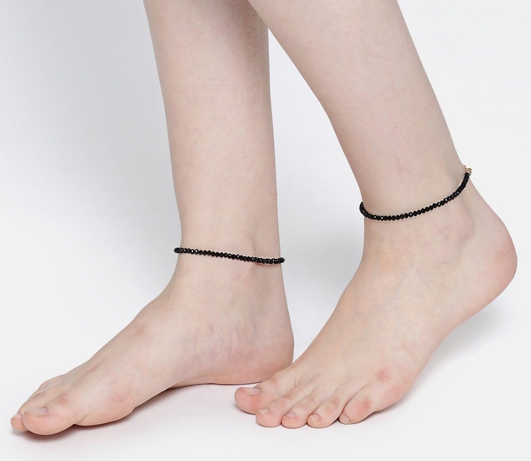 Blueberry black beads detailing pair of anklet