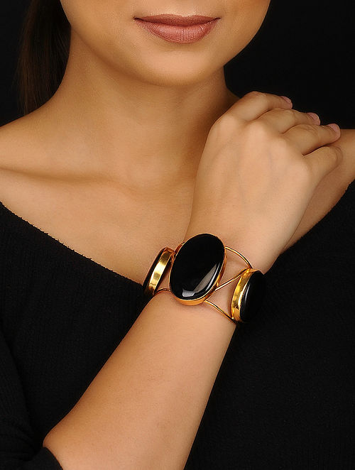 Blueberry gold plated agate stone detailing cuff