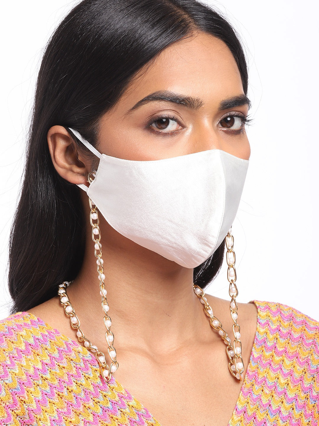 Blueberry White 2 ply satin pearl chain Mask